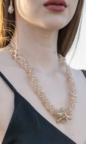 Exile pearl necklace